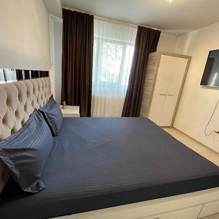 Discret Apartament One Targoviste Exteriör bild